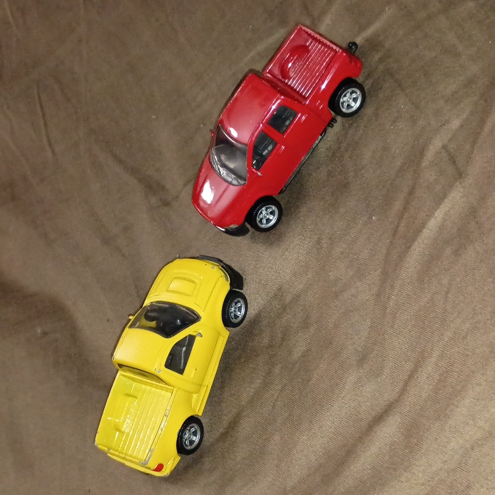 2 siku diecast pickups 1/60 scale